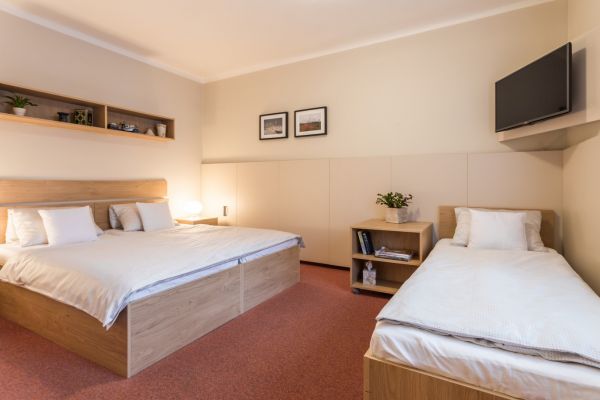 Třílůžkový pokoj